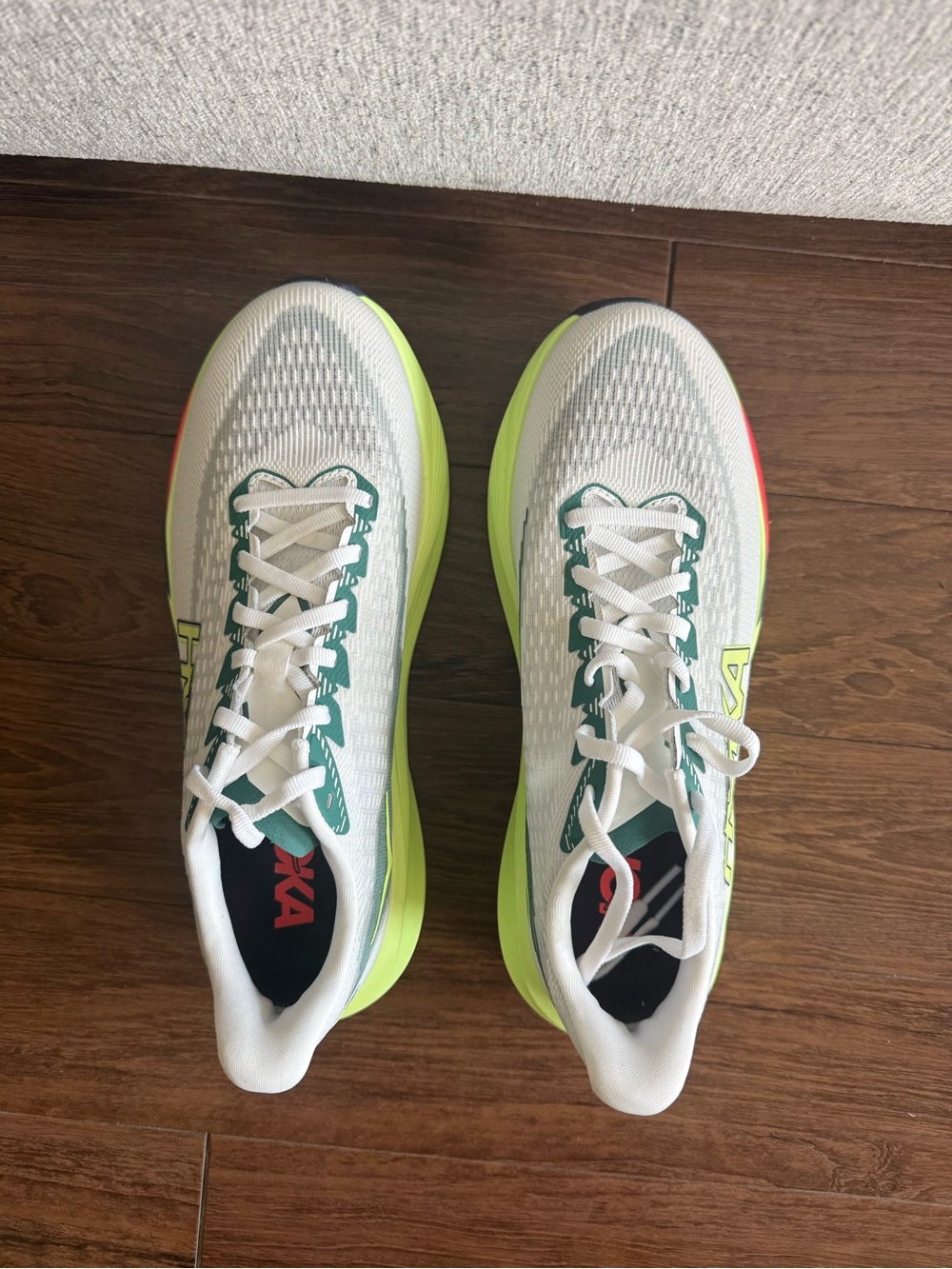NWT Hoka Women's Mach 7 - Picture 2 of 3